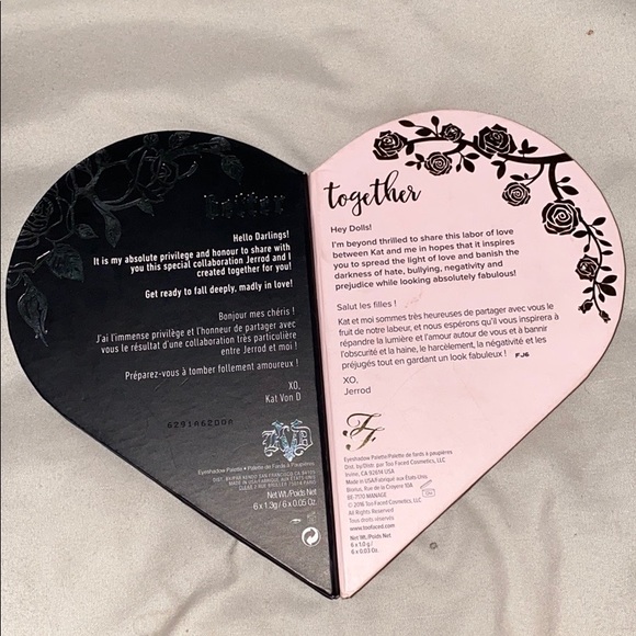 Too Faced Eyeshadow Palette - Picture 4 of 4